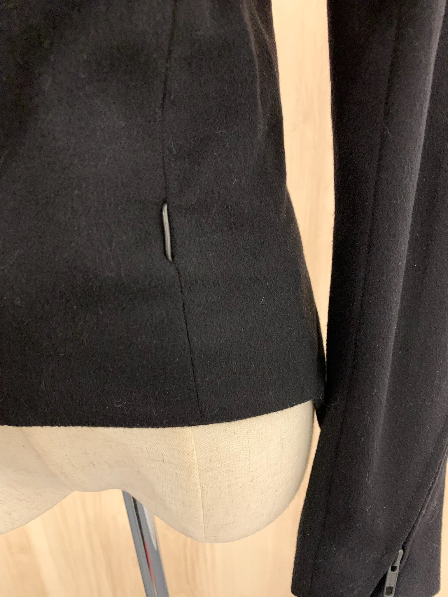 ANN DEMEULEMEESTER ブラックコート 38 本人期 ANN DEMEULEMEESTER ブラックコート 38 本人期